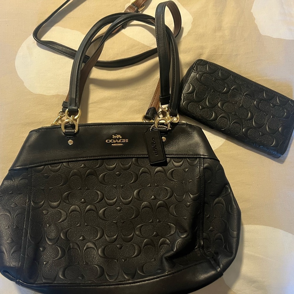 Coach Black Embossed Women's Bag and Wallw